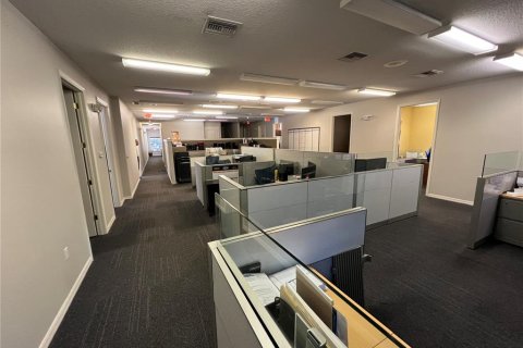 Propiedad comercial en venta en Tampa, Florida, 418.06 m2 № 1870352 - foto 22