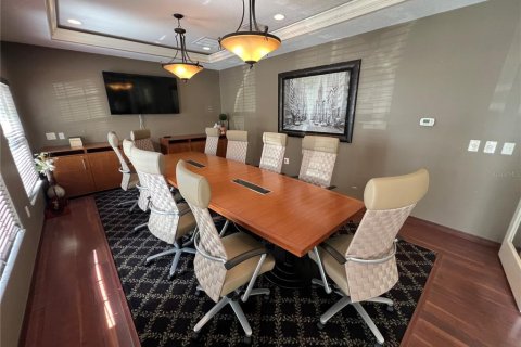 Propiedad comercial en venta en Tampa, Florida, 418.06 m2 № 1870352 - foto 12