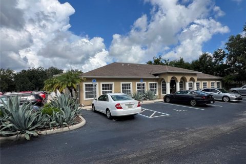 Propiedad comercial en venta en Tampa, Florida, 418.06 m2 № 1870352 - foto 2