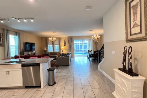 Casa en venta en Davenport, Florida, 7 dormitorios, 373.37 m2 № 1871035 - foto 28