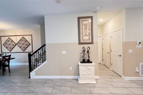 Casa en venta en Davenport, Florida, 7 dormitorios, 373.37 m2 № 1871035 - foto 27
