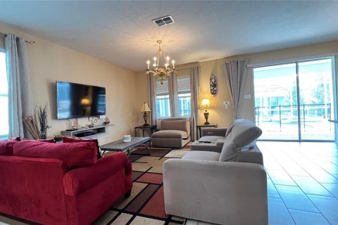 Casa en venta en Davenport, Florida, 7 dormitorios, 373.37 m2 № 1871035 - foto 29