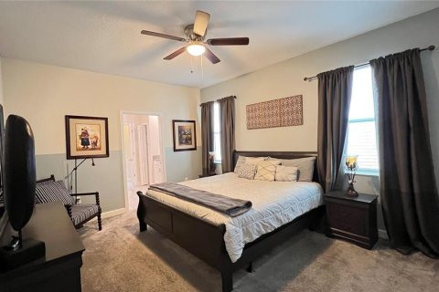 Casa en venta en Davenport, Florida, 7 dormitorios, 373.37 m2 № 1871035 - foto 11
