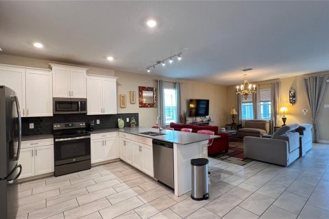 Casa en venta en Davenport, Florida, 7 dormitorios, 373.37 m2 № 1871035 - foto 23