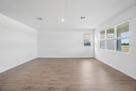 House in Lakeland, Florida 4 bedrooms, 217.02 sq.m. № 2231044 - photo 6