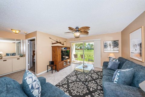 Condominio en alquiler en Saint Petersburg, Florida, 2 dormitorios, 106.37 m2 № 1913032 - foto 3
