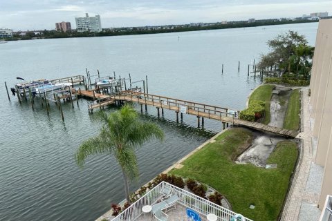 Adosado en alquiler en Clearwater, Florida, 3 dormitorios, 189.61 m2 № 1536764 - foto 2