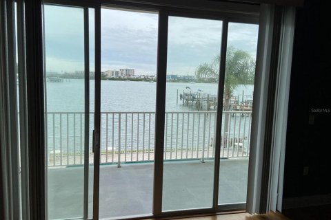 Adosado en alquiler en Clearwater, Florida, 3 dormitorios, 189.61 m2 № 1536764 - foto 4