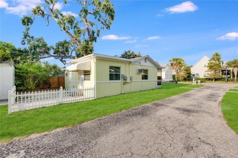 Casa en alquiler en Dunedin, Florida, 1 dormitorio, 75.07 m2 № 1908365 - foto 21
