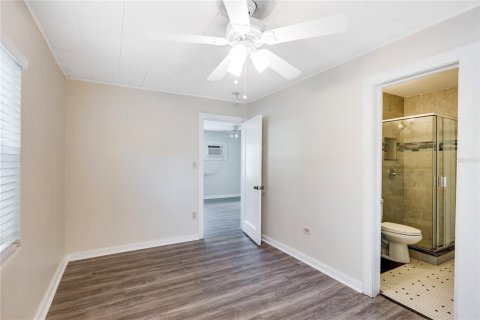 Casa en alquiler en Dunedin, Florida, 1 dormitorio, 75.07 m2 № 1908365 - foto 10