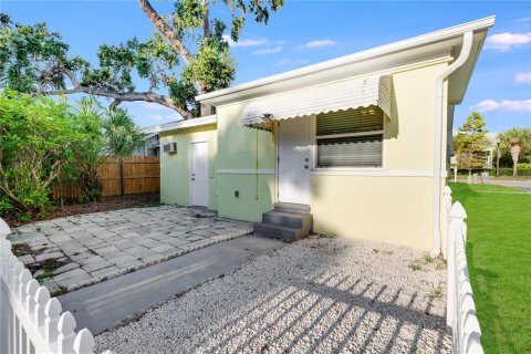 Casa en alquiler en Dunedin, Florida, 1 dormitorio, 75.07 m2 № 1908365 - foto 23