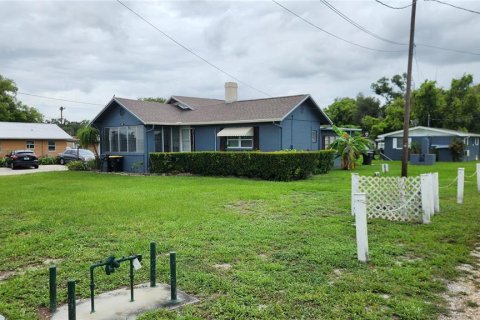 Propiedad comercial en venta en Lakeland, Florida, 13 dormitorios, 588.16 m2 № 1911582 - foto 1