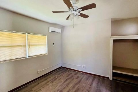 Propiedad comercial en venta en Lakeland, Florida, 13 dormitorios, 588.16 m2 № 1911582 - foto 16
