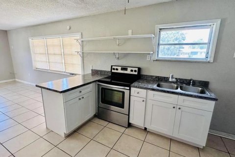 Propiedad comercial en venta en Lakeland, Florida, 13 dormitorios, 588.16 m2 № 1911582 - foto 14