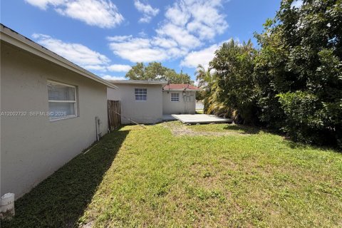 Villa ou maison à vendre à Hollywood, Floride: 4 chambres, 128.58 m2 № 2066288 - photo 24