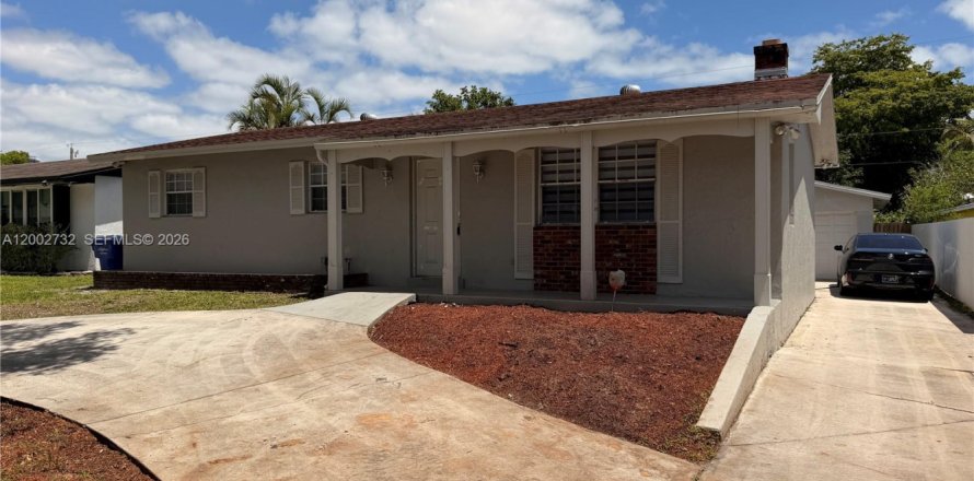 Villa ou maison à Hollywood, Floride 4 chambres, 128.58 m2 № 2066288