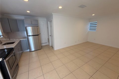 Villa ou maison à vendre à Hollywood, Floride: 4 chambres, 128.58 m2 № 2066288 - photo 27