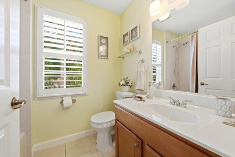 Villa ou maison à louer à Palm Beach Gardens, Floride: 4 chambres, 193.98 m2 № 2275254 - photo 24