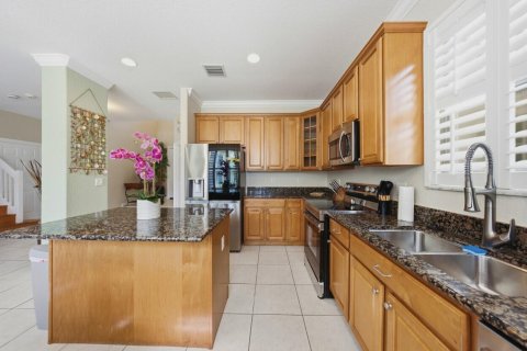 Villa ou maison à louer à Palm Beach Gardens, Floride: 4 chambres, 193.98 m2 № 2275254 - photo 5
