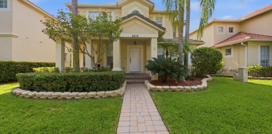Villa ou maison à Palm Beach Gardens, Floride 4 chambres, 193.98 m2 № 2275254