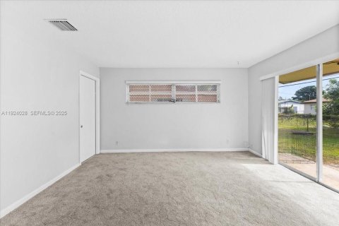Casa en venta en Lauderhill, Florida, 3 dormitorios, 127.09 m2 № 1982365 - foto 5