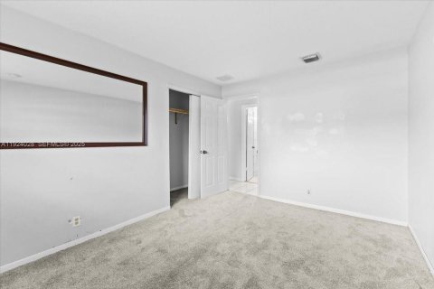 Casa en venta en Lauderhill, Florida, 3 dormitorios, 127.09 m2 № 1982365 - foto 9