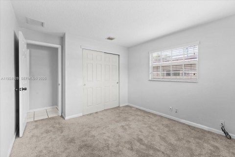 Casa en venta en Lauderhill, Florida, 3 dormitorios, 127.09 m2 № 1982365 - foto 16