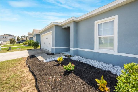 House in Davenport, Florida 4 bedrooms, 158.21 sq.m. № 1849774 - photo 3