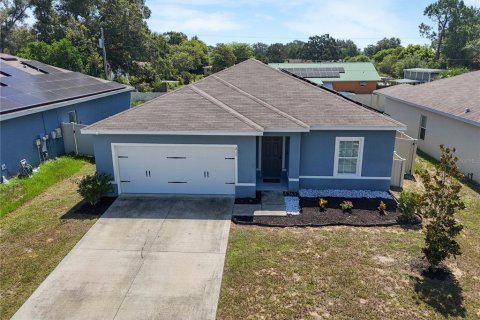 House in Davenport, Florida 4 bedrooms, 158.21 sq.m. № 1849774 - photo 1