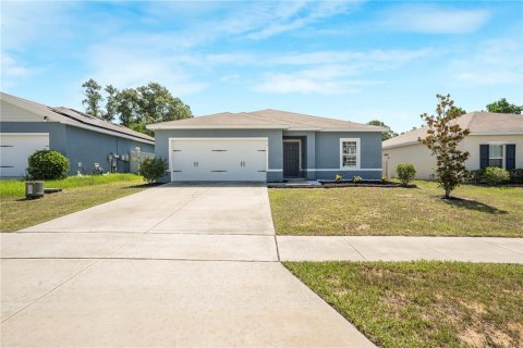 House in Davenport, Florida 4 bedrooms, 158.21 sq.m. № 1849774 - photo 2
