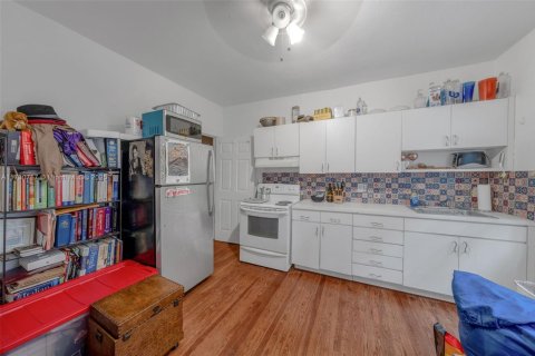 Купить коммерческую недвижимость в Майами-Бич, Флорида № 1729752 - фото 23
