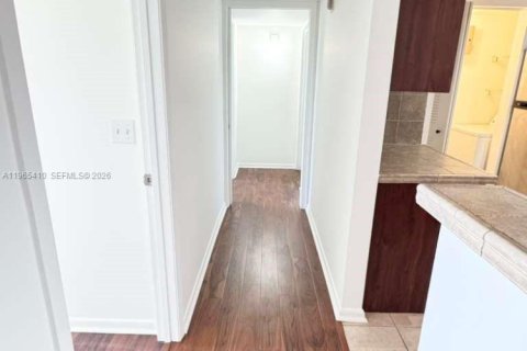 Снять в аренду кондоминиум в Уэст-Палм-Бич, Флорида 3 спальни, 113.81м2, № 2026964 - фото 6