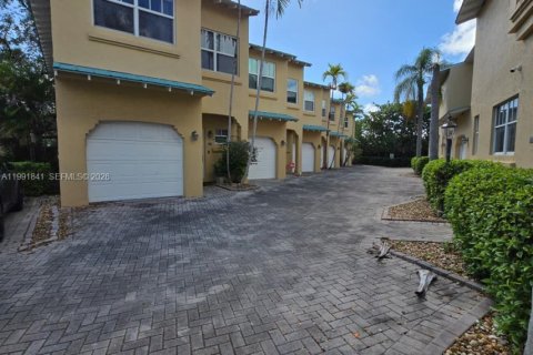 Townhouse in Fort Lauderdale, Florida 2 bedrooms, 145.3 sq.m. № 2062898 - photo 26