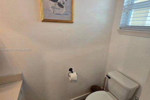 Townhouse in Fort Lauderdale, Florida 2 bedrooms, 145.3 sq.m. № 2062898 - photo 5