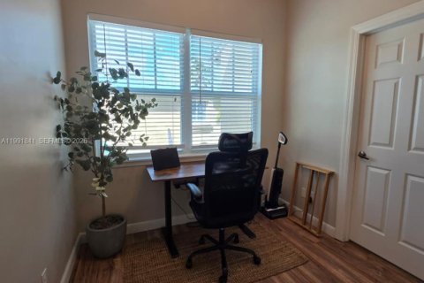 Townhouse in Fort Lauderdale, Florida 2 bedrooms, 145.3 sq.m. № 2062898 - photo 15