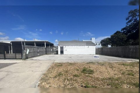 Commercial property in Saint Petersburg, Florida 243.78 sq.m. № 2394370 - photo 2