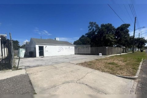 Commercial property in Saint Petersburg, Florida 243.78 sq.m. № 2394370 - photo 3
