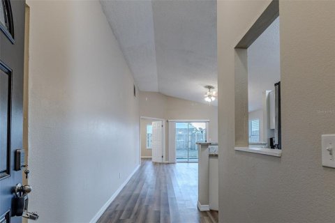 House in Orlando, Florida 3 bedrooms, 109.72 sq.m. № 1539584 - photo 4