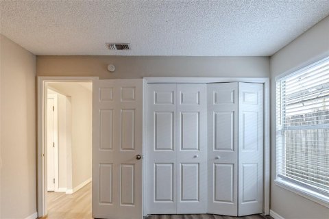 House in Orlando, Florida 3 bedrooms, 109.72 sq.m. № 1539584 - photo 15