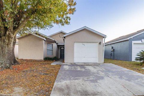House in Orlando, Florida 3 bedrooms, 109.72 sq.m. № 1539584 - photo 1