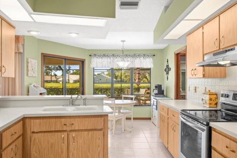 Casa en venta en Weeki Wachee, Florida, 3 dormitorios, 204.29 m2 № 1581779 - foto 19