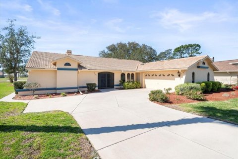 Villa ou maison à vendre à Weeki Wachee, Floride: 3 chambres, 204.29 m2 № 1581779 - photo 6
