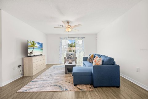 Villa ou maison à vendre à Palm Bay, Floride: 3 chambres, 115.57 m2 № 2318401 - photo 7