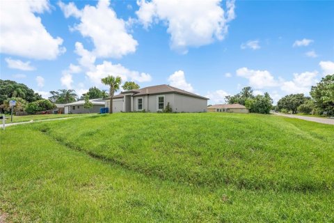 Villa ou maison à vendre à Palm Bay, Floride: 3 chambres, 115.57 m2 № 2318401 - photo 25