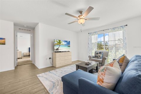 Villa ou maison à vendre à Palm Bay, Floride: 3 chambres, 115.57 m2 № 2318401 - photo 9