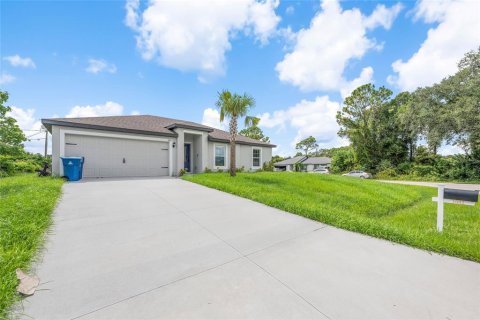 Villa ou maison à Palm Bay, Floride 3 chambres, 115.57 m2 № 2318401