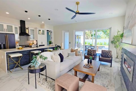 House in Sarasota, Florida 5 bedrooms, 267.74 sq.m. № 2225658 - photo 27
