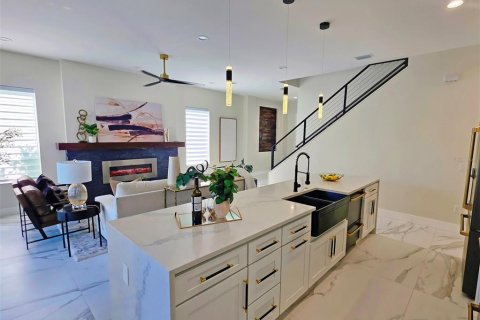 House in Sarasota, Florida 5 bedrooms, 267.74 sq.m. № 2225658 - photo 20