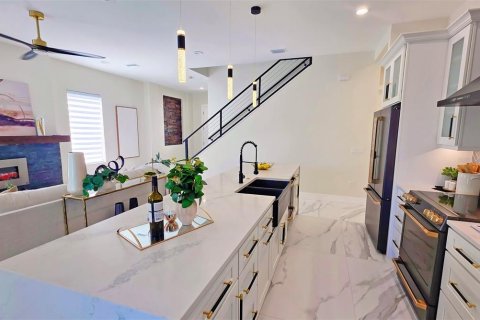 House in Sarasota, Florida 5 bedrooms, 267.74 sq.m. № 2225658 - photo 19