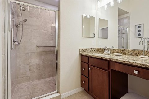 Condo in Bradenton, Florida, 2 bedrooms in LAKEWOOD NATIONAL  № 1844655 - photo 26